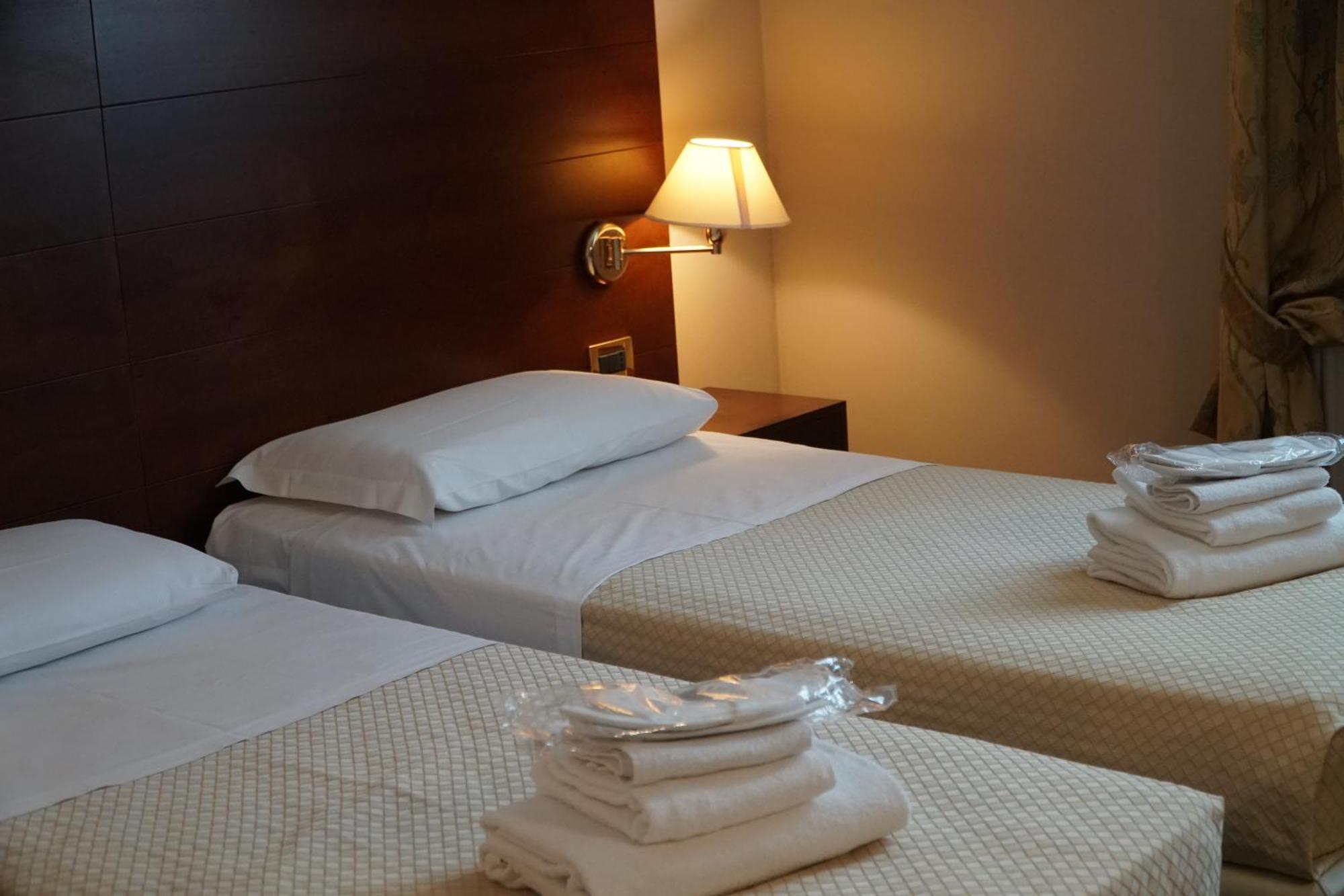 Hotel President Montecatini Terme Bagian luar foto