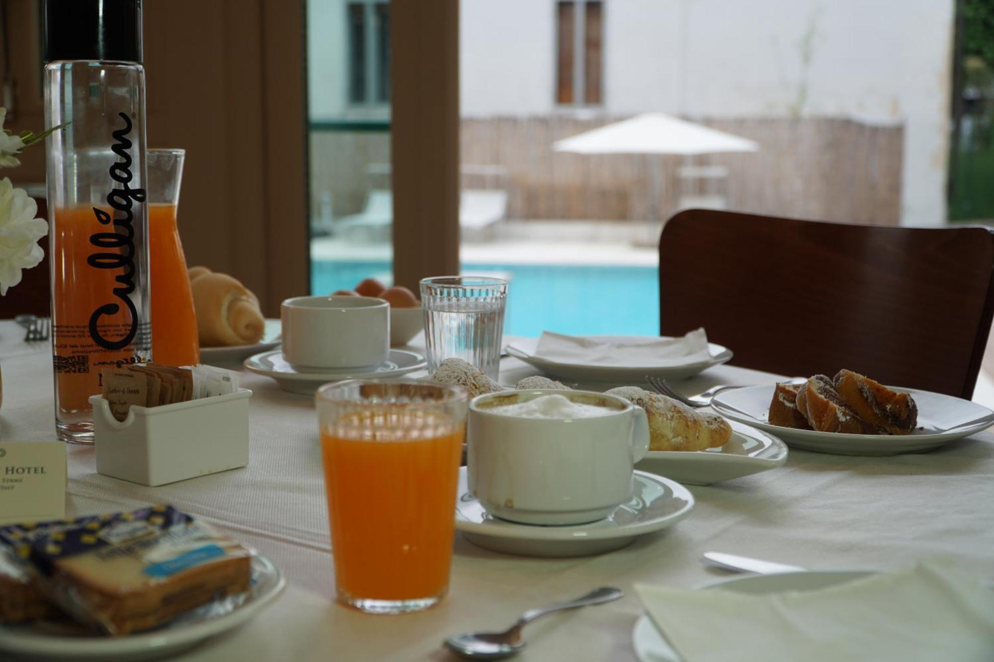 Hotel President Montecatini Terme Bagian luar foto