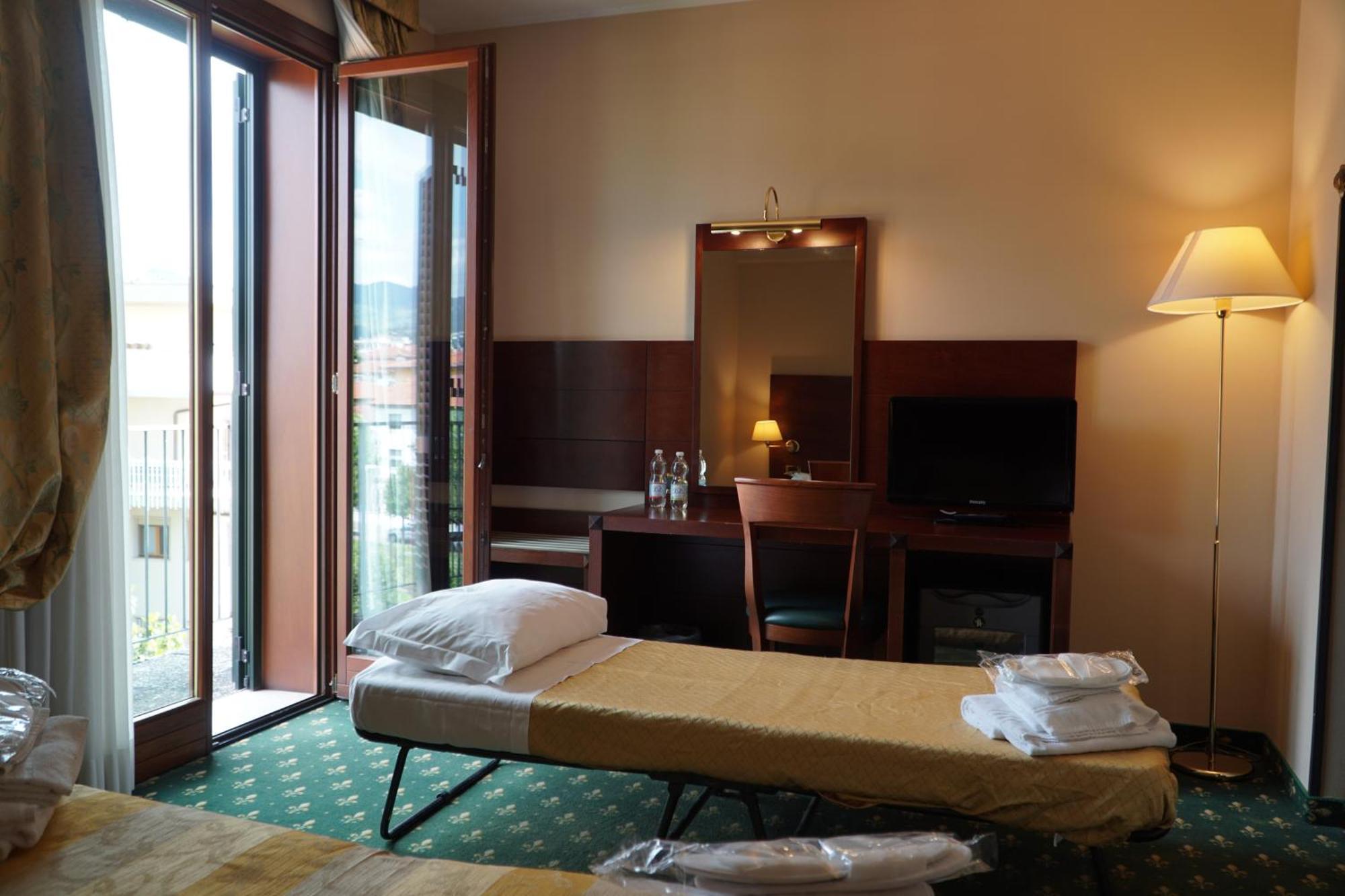 Hotel President Montecatini Terme Bagian luar foto