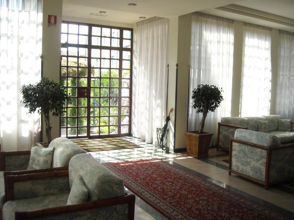 Hotel President Montecatini Terme Bagian luar foto